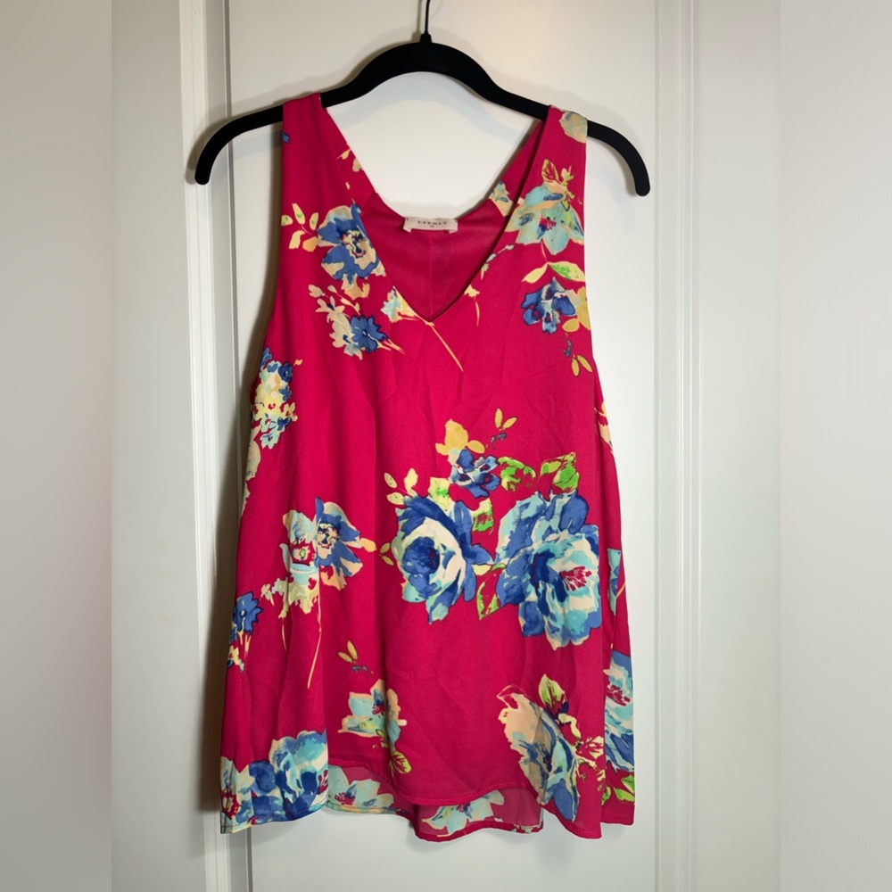 Everly x Anthropologie Bright Pink Floral Vneck Racer Back Flowy Blouse Medium